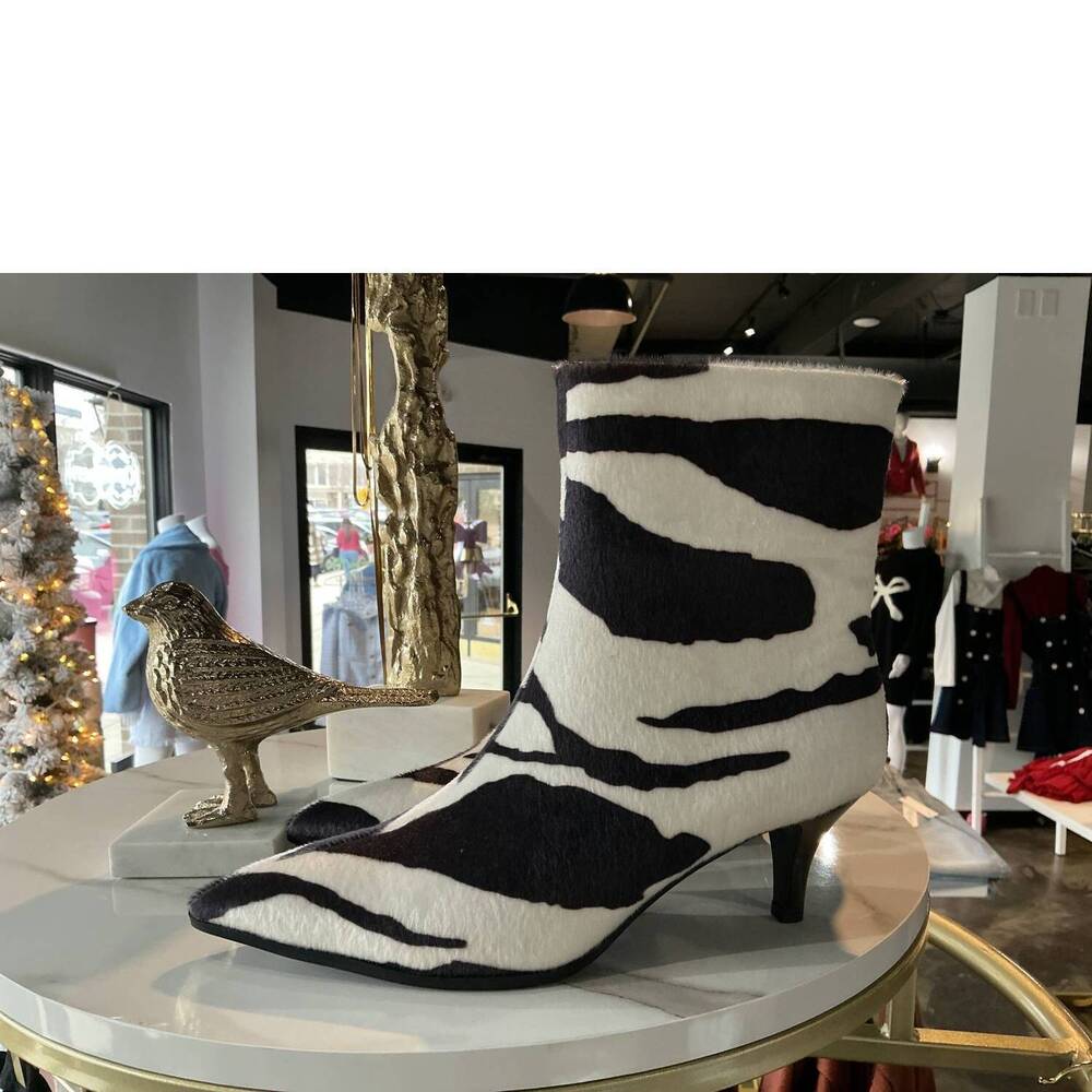 NEW MARFA BOOTS women's tanya ankle booties in black and white